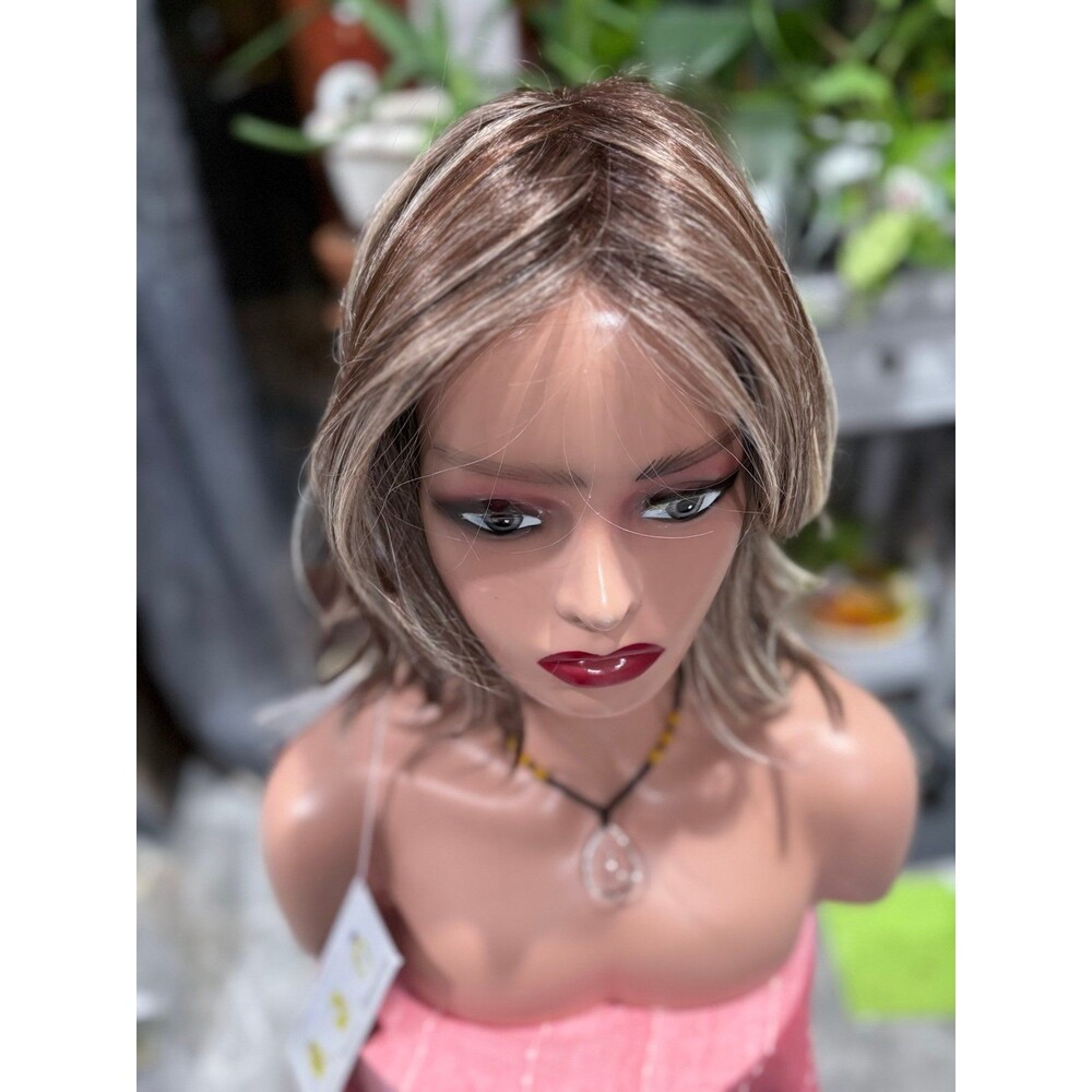 Rene of Paris “Loryn” wig brand new style color Greige Blond New full mono